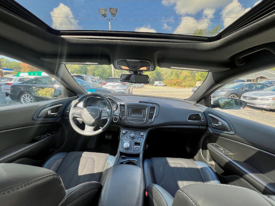 2015 Chrysler 200 4dr Sdn S FWD, available for sale in Manchester, New Hampshire | Second Street Auto Sales Inc. Manchester, New Hampshire 2015 Chrysler 200 4dr Sdn S FWD, available for sale in Manchester, New Hampshire | Second Street Auto Sales Inc. Manchester, New Hampshire