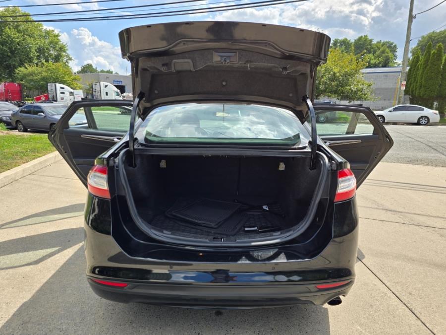 2016 Ford Fusion 4dr Sdn SE FWD, available for sale in Philadelphia, Pennsylvania | Eugen's Auto Sales & Repairs. Philadelphia, Pennsylvania 2016 Ford Fusion 4dr Sdn SE FWD, available for sale in Philadelphia, Pennsylvania | Eugen's Auto Sales & Repairs. Philadelphia, Pennsylvania