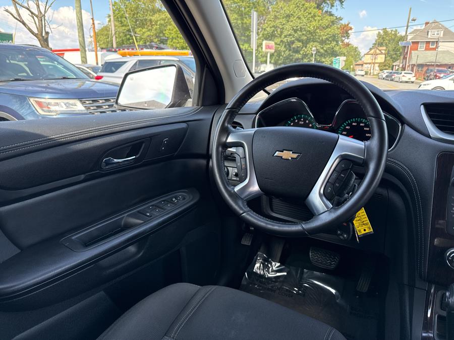 2017 Chevrolet Traverse FWD 4dr LT w/1LT, available for sale in Little Ferry, New Jersey | Victoria Preowned Autos Inc. Little Ferry, New Jersey 2017 Chevrolet Traverse FWD 4dr LT w/1LT, available for sale in Little Ferry, New Jersey | Victoria Preowned Autos Inc. Little Ferry, New Jersey