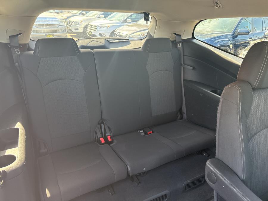 2017 Chevrolet Traverse FWD 4dr LT w/1LT, available for sale in Little Ferry, New Jersey | Victoria Preowned Autos Inc. Little Ferry, New Jersey 2017 Chevrolet Traverse FWD 4dr LT w/1LT, available for sale in Little Ferry, New Jersey | Victoria Preowned Autos Inc. Little Ferry, New Jersey