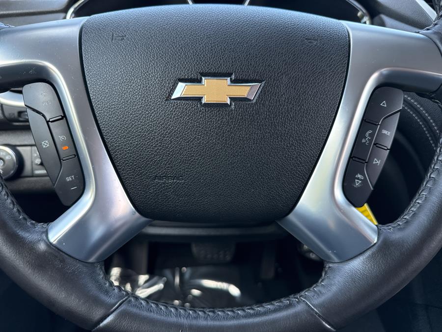 2017 Chevrolet Traverse FWD 4dr LT w/1LT, available for sale in Little Ferry, New Jersey | Victoria Preowned Autos Inc. Little Ferry, New Jersey 2017 Chevrolet Traverse FWD 4dr LT w/1LT, available for sale in Little Ferry, New Jersey | Victoria Preowned Autos Inc. Little Ferry, New Jersey