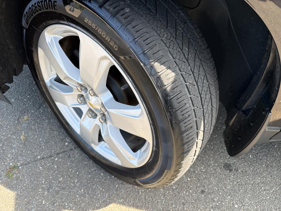 2017 Chevrolet Traverse FWD 4dr LT w/1LT, available for sale in Little Ferry, New Jersey | Victoria Preowned Autos Inc. Little Ferry, New Jersey 2017 Chevrolet Traverse FWD 4dr LT w/1LT, available for sale in Little Ferry, New Jersey | Victoria Preowned Autos Inc. Little Ferry, New Jersey