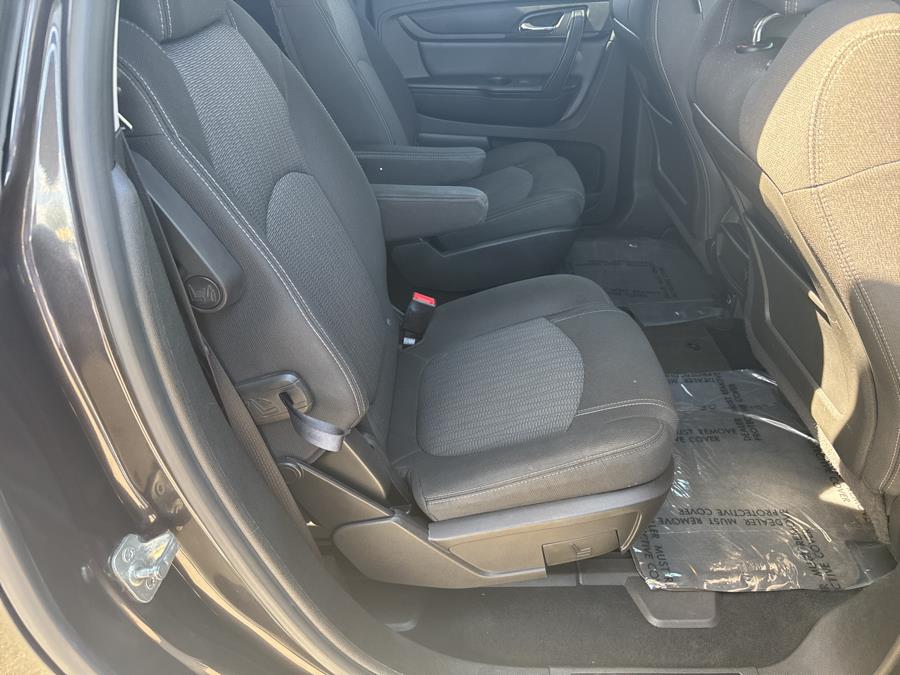 2017 Chevrolet Traverse FWD 4dr LT w/1LT, available for sale in Little Ferry, New Jersey | Victoria Preowned Autos Inc. Little Ferry, New Jersey 2017 Chevrolet Traverse FWD 4dr LT w/1LT, available for sale in Little Ferry, New Jersey | Victoria Preowned Autos Inc. Little Ferry, New Jersey