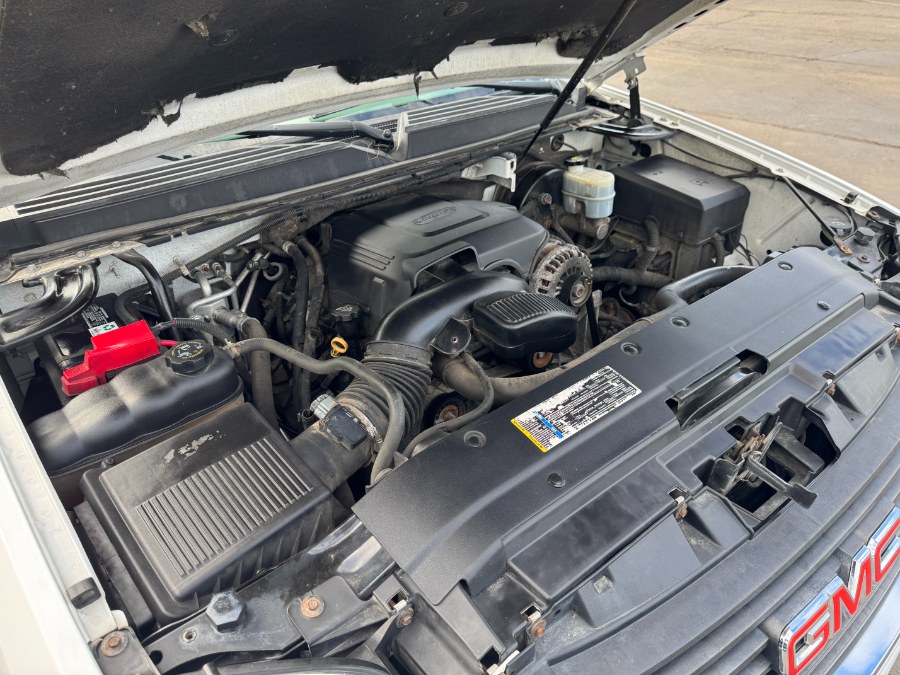 2010 GMC Yukon XL 4WD 4dr 1500 SLT, available for sale in Ortonville, Michigan | Marsh Auto Sales LLC. Ortonville, Michigan 2010 GMC Yukon XL 4WD 4dr 1500 SLT, available for sale in Ortonville, Michigan | Marsh Auto Sales LLC. Ortonville, Michigan