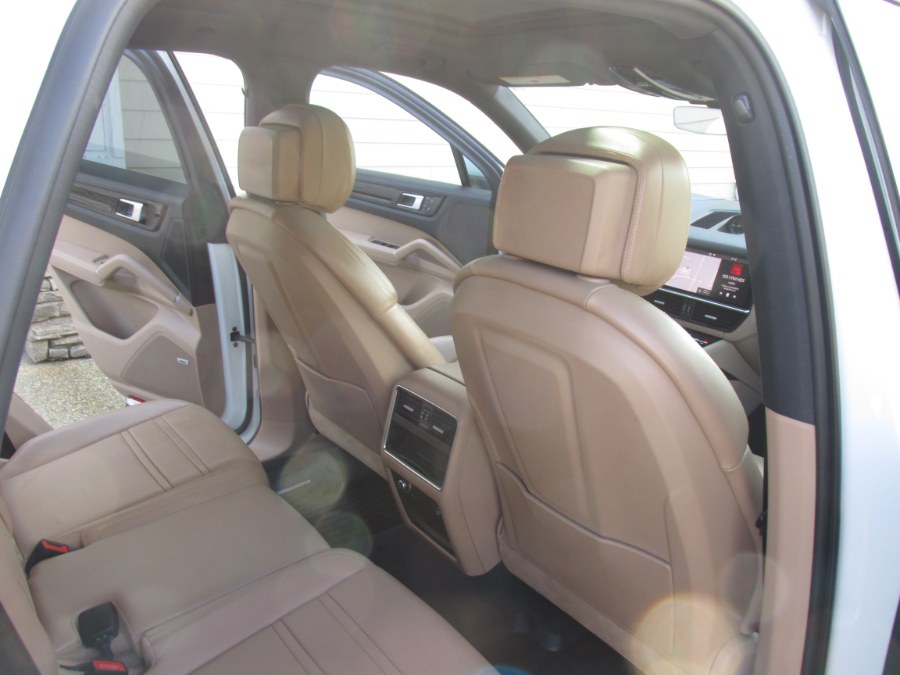 2019 Porsche Cayenne AWD, available for sale in Massapequa, New York | South Shore Auto Brokers & Sales. Massapequa, New York 2019 Porsche Cayenne AWD, available for sale in Massapequa, New York | South Shore Auto Brokers & Sales. Massapequa, New York