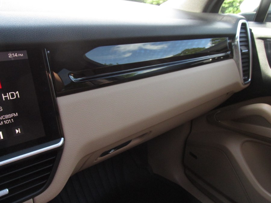 2019 Porsche Cayenne AWD, available for sale in Massapequa, New York | South Shore Auto Brokers & Sales. Massapequa, New York 2019 Porsche Cayenne AWD, available for sale in Massapequa, New York | South Shore Auto Brokers & Sales. Massapequa, New York
