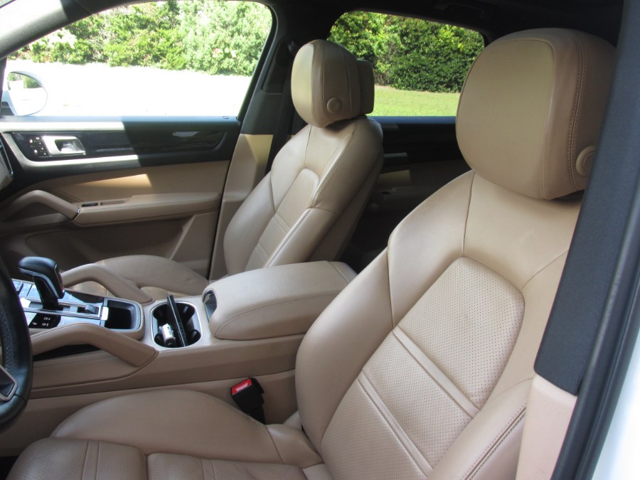 2019 Porsche Cayenne AWD, available for sale in Massapequa, New York | South Shore Auto Brokers & Sales. Massapequa, New York 2019 Porsche Cayenne AWD, available for sale in Massapequa, New York | South Shore Auto Brokers & Sales. Massapequa, New York