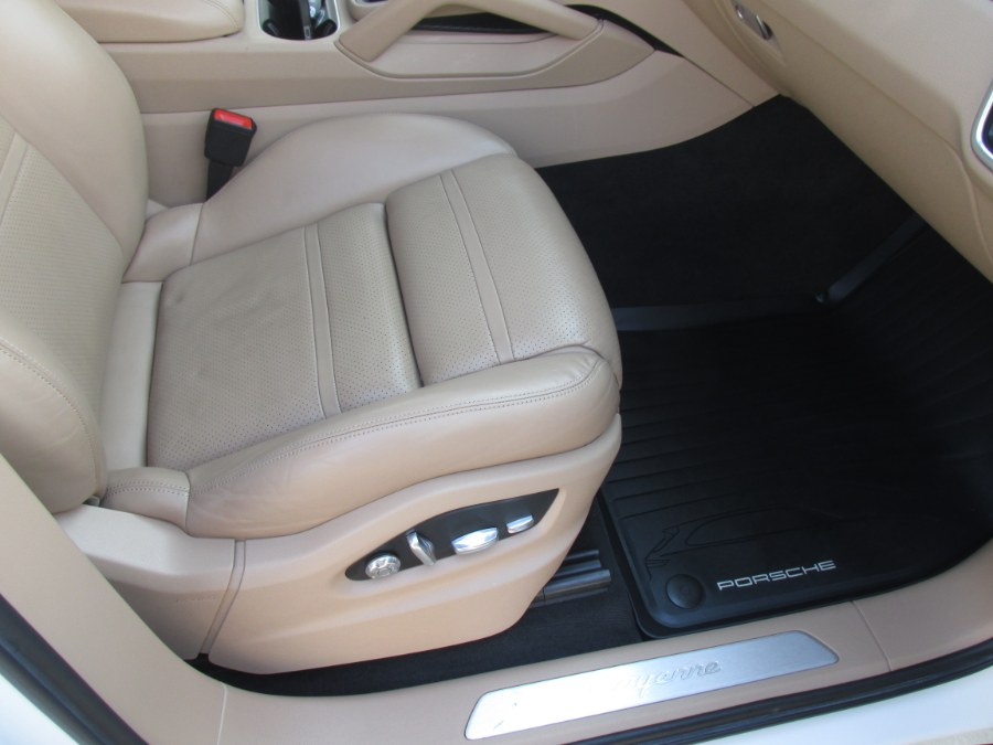 2019 Porsche Cayenne AWD, available for sale in Massapequa, New York | South Shore Auto Brokers & Sales. Massapequa, New York 2019 Porsche Cayenne AWD, available for sale in Massapequa, New York | South Shore Auto Brokers & Sales. Massapequa, New York