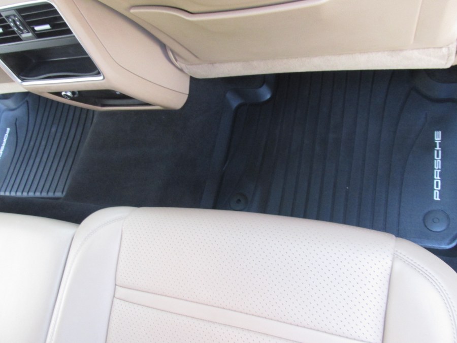 2019 Porsche Cayenne AWD, available for sale in Massapequa, New York | South Shore Auto Brokers & Sales. Massapequa, New York 2019 Porsche Cayenne AWD, available for sale in Massapequa, New York | South Shore Auto Brokers & Sales. Massapequa, New York