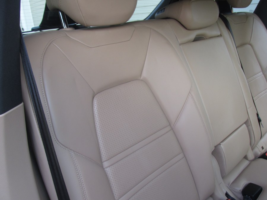 2019 Porsche Cayenne AWD, available for sale in Massapequa, New York | South Shore Auto Brokers & Sales. Massapequa, New York 2019 Porsche Cayenne AWD, available for sale in Massapequa, New York | South Shore Auto Brokers & Sales. Massapequa, New York