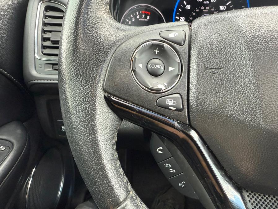 2016 Honda HR-V 2WD 4dr CVT EX-L w/Navi, available for sale in Manchester, Connecticut | Carsonmain LLC. Manchester, Connecticut 2016 Honda HR-V 2WD 4dr CVT EX-L w/Navi, available for sale in Manchester, Connecticut | Carsonmain LLC. Manchester, Connecticut