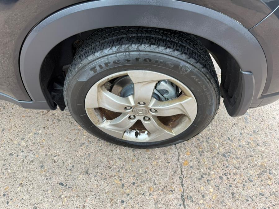 2016 Honda HR-V 2WD 4dr CVT EX-L w/Navi, available for sale in Manchester, Connecticut | Carsonmain LLC. Manchester, Connecticut 2016 Honda HR-V 2WD 4dr CVT EX-L w/Navi, available for sale in Manchester, Connecticut | Carsonmain LLC. Manchester, Connecticut