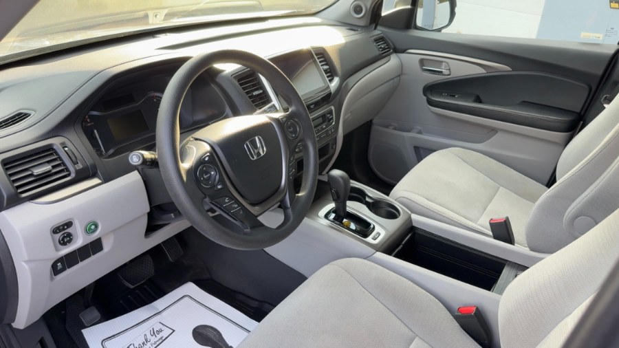 2017 Honda Pilot EX AWD, available for sale in Waterbury, Connecticut | West End Automotive Center. Waterbury, Connecticut 2017 Honda Pilot EX AWD, available for sale in Waterbury, Connecticut | West End Automotive Center. Waterbury, Connecticut
