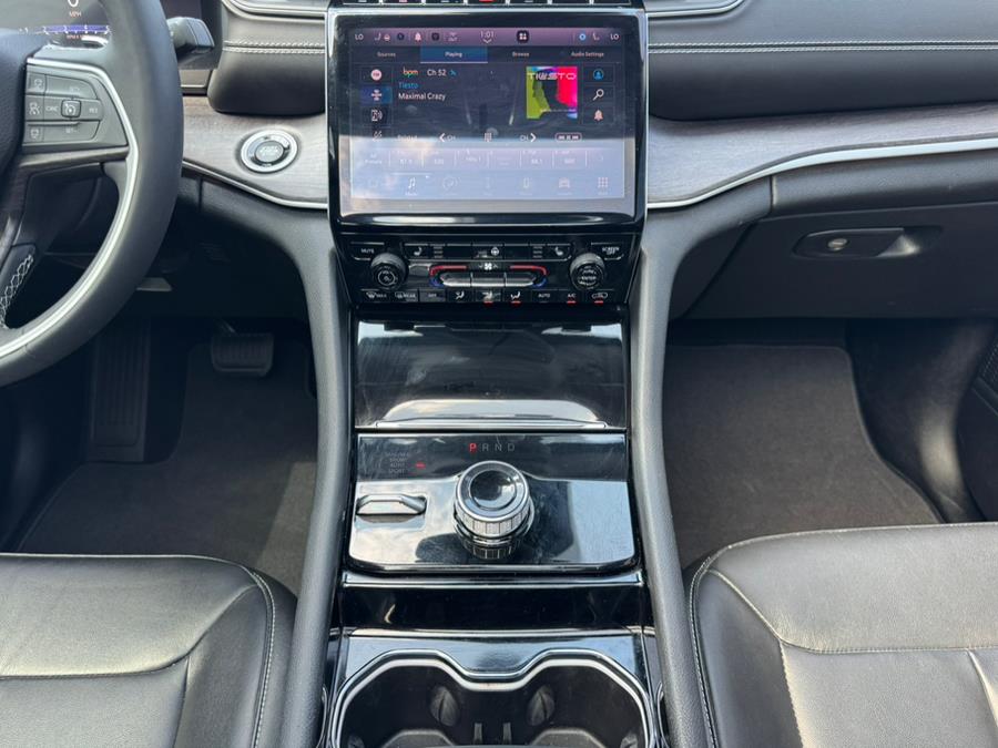 2023 Jeep Grand Cherokee L Limited 4x4, available for sale in Linden, New Jersey | Champion Used Auto Sales. Linden, New Jersey 2023 Jeep Grand Cherokee L Limited 4x4, available for sale in Linden, New Jersey | Champion Used Auto Sales. Linden, New Jersey