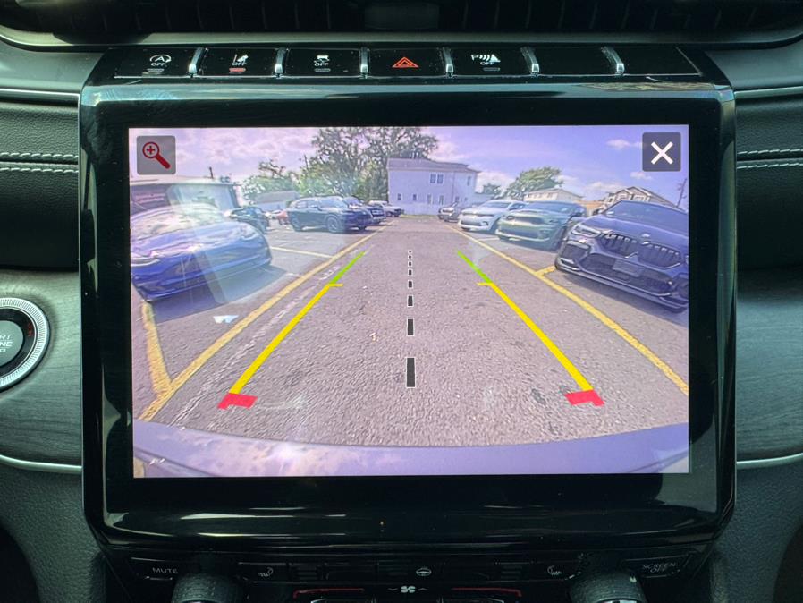 2023 Jeep Grand Cherokee L Limited 4x4, available for sale in Linden, New Jersey | Champion Used Auto Sales. Linden, New Jersey 2023 Jeep Grand Cherokee L Limited 4x4, available for sale in Linden, New Jersey | Champion Used Auto Sales. Linden, New Jersey