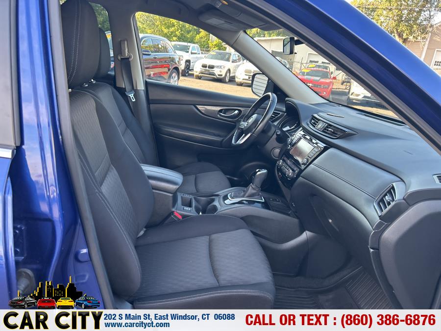 2019 Nissan Rogue AWD SV, available for sale in East Windsor, Connecticut | Car City LLC. East Windsor, Connecticut 2019 Nissan Rogue AWD SV, available for sale in East Windsor, Connecticut | Car City LLC. East Windsor, Connecticut