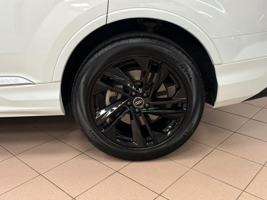 2022 Audi Q7 Premium Plus 55 TFSI quattro, available for sale in Massapequa Park, New York | Power Motors East. Massapequa Park, New York 2022 Audi Q7 Premium Plus 55 TFSI quattro, available for sale in Massapequa Park, New York | Power Motors East. Massapequa Park, New York