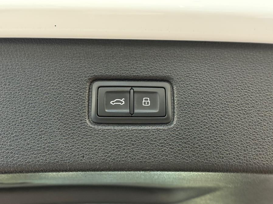 2022 Audi Q7 Premium Plus 55 TFSI quattro, available for sale in Massapequa Park, New York | Power Motors East. Massapequa Park, New York 2022 Audi Q7 Premium Plus 55 TFSI quattro, available for sale in Massapequa Park, New York | Power Motors East. Massapequa Park, New York