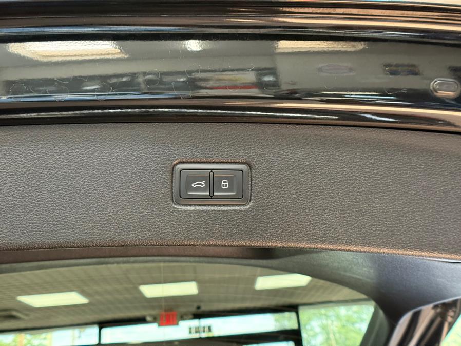 2022 Audi Q7 Premium Plus 55 TFSI quattro, available for sale in Massapequa Park, New York | Power Motors East. Massapequa Park, New York 2022 Audi Q7 Premium Plus 55 TFSI quattro, available for sale in Massapequa Park, New York | Power Motors East. Massapequa Park, New York
