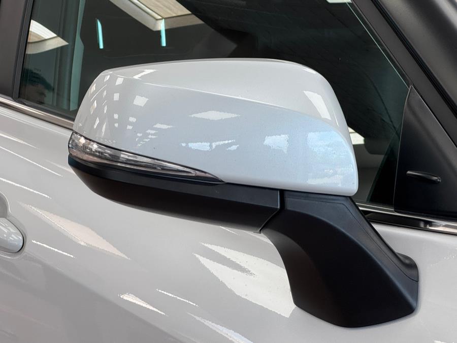 2024 Toyota Highlander XLE AWD (Natl), available for sale in Massapequa Park, New York | Power Motors East. Massapequa Park, New York 2024 Toyota Highlander XLE AWD (Natl), available for sale in Massapequa Park, New York | Power Motors East. Massapequa Park, New York