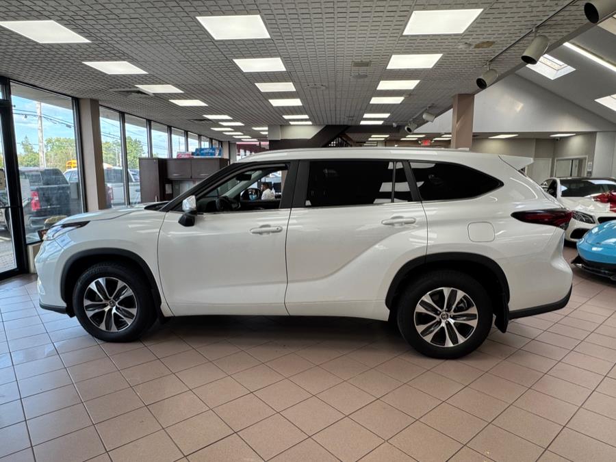 2024 Toyota Highlander XLE AWD (Natl), available for sale in Massapequa Park, New York | Power Motors East. Massapequa Park, New York 2024 Toyota Highlander XLE AWD (Natl), available for sale in Massapequa Park, New York | Power Motors East. Massapequa Park, New York