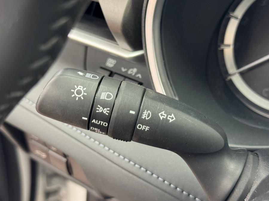 2024 Toyota Highlander XLE AWD (Natl), available for sale in Massapequa Park, New York | Power Motors East. Massapequa Park, New York 2024 Toyota Highlander XLE AWD (Natl), available for sale in Massapequa Park, New York | Power Motors East. Massapequa Park, New York