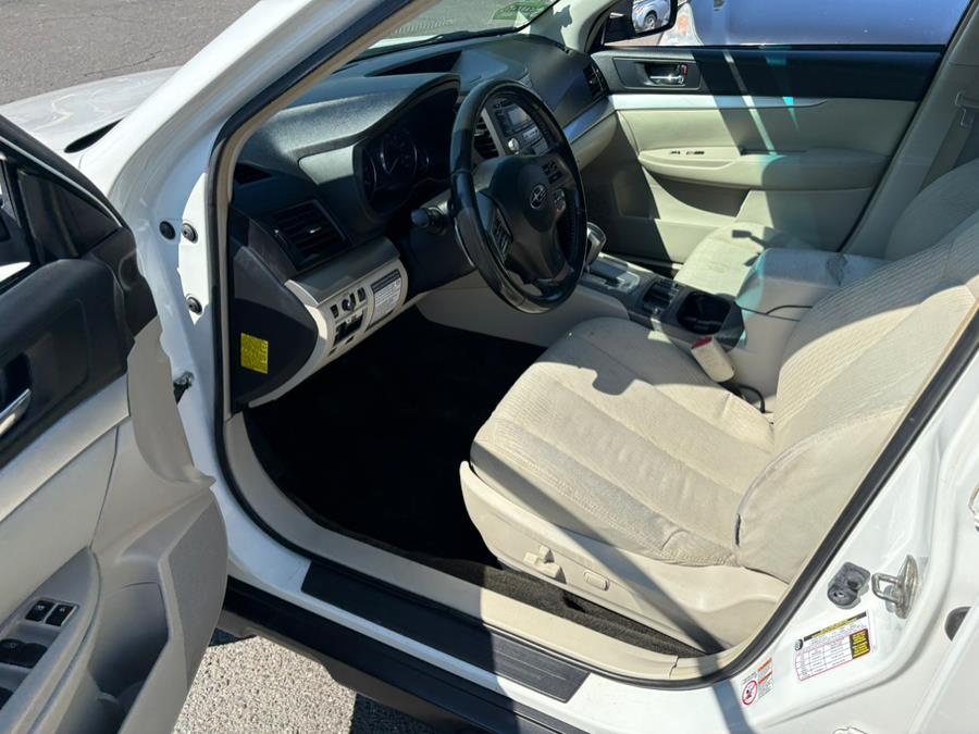 2012 Subaru Outback 4dr Wgn H4 Auto 2.5i Premium, available for sale in East Windsor, Connecticut | CT Car Co LLC. East Windsor, Connecticut 2012 Subaru Outback 4dr Wgn H4 Auto 2.5i Premium, available for sale in East Windsor, Connecticut | CT Car Co LLC. East Windsor, Connecticut