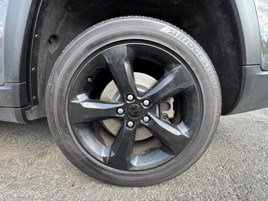 2023 Jeep Grand Cherokee L Limited 4x4, available for sale in Linden, New Jersey | Champion Auto Sales. Linden, New Jersey 2023 Jeep Grand Cherokee L Limited 4x4, available for sale in Linden, New Jersey | Champion Auto Sales. Linden, New Jersey