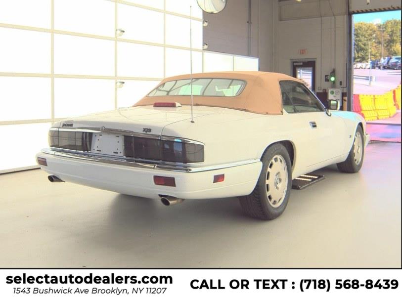 1996 Jaguar XJS photo 3