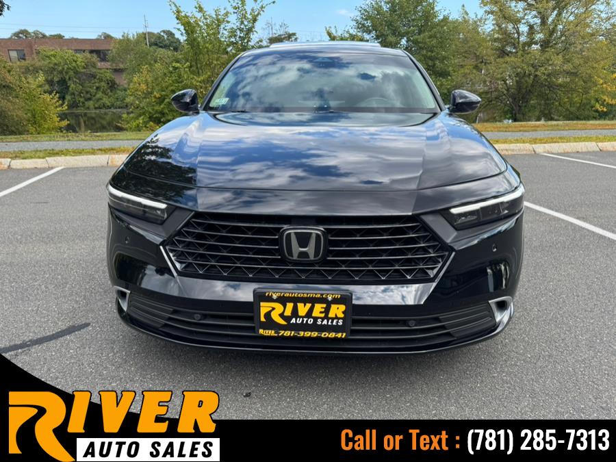 2024 Honda Accord Hybrid Touring photo 2