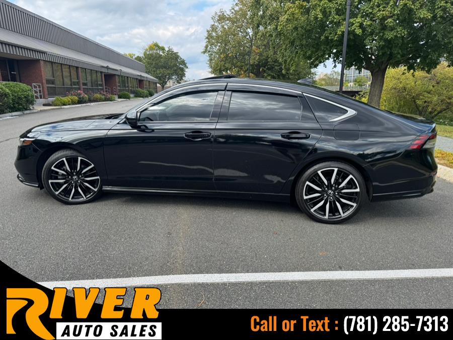 2024 Honda Accord Hybrid Touring photo 4