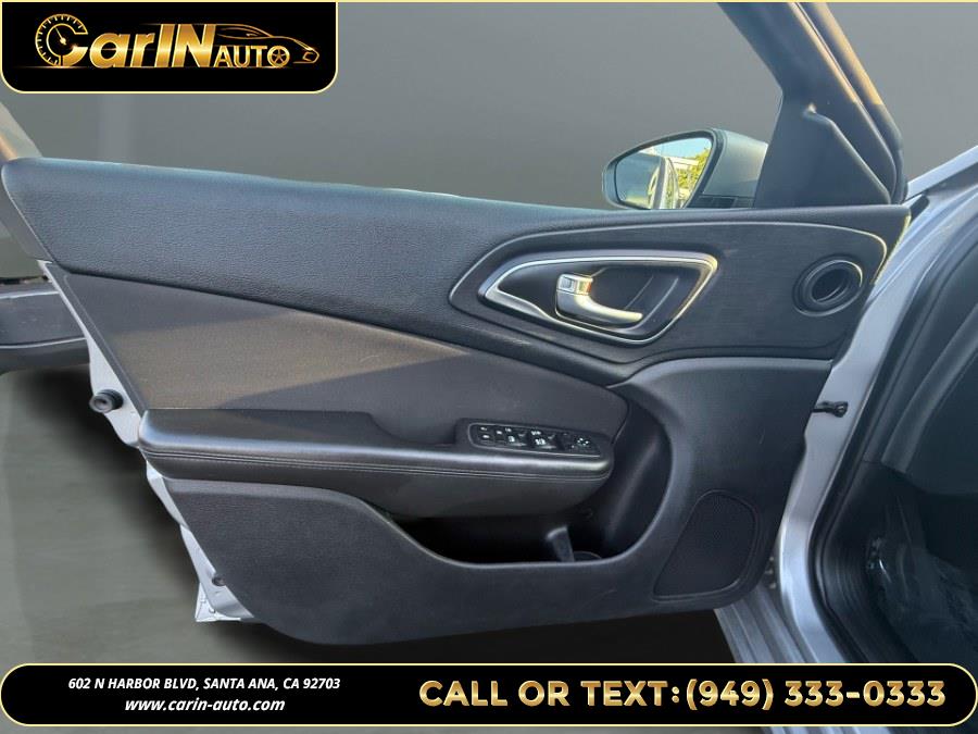 2016 Chrysler 200 4dr Sdn Limited FWD, available for sale in Santa Ana, California | Carin Auto. Santa Ana, California 2016 Chrysler 200 4dr Sdn Limited FWD, available for sale in Santa Ana, California | Carin Auto. Santa Ana, California