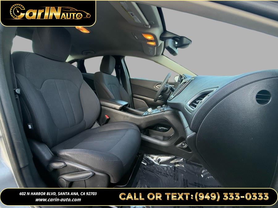 2016 Chrysler 200 4dr Sdn Limited FWD, available for sale in Santa Ana, California | Carin Auto. Santa Ana, California 2016 Chrysler 200 4dr Sdn Limited FWD, available for sale in Santa Ana, California | Carin Auto. Santa Ana, California