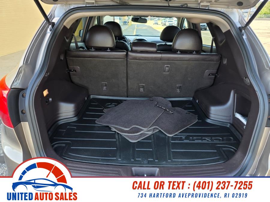 2011 Hyundai Tucson FWD 4dr Auto Limited, available for sale in Providence, Rhode Island | United Auto Sales Inc. Providence, Rhode Island 2011 Hyundai Tucson FWD 4dr Auto Limited, available for sale in Providence, Rhode Island | United Auto Sales Inc. Providence, Rhode Island