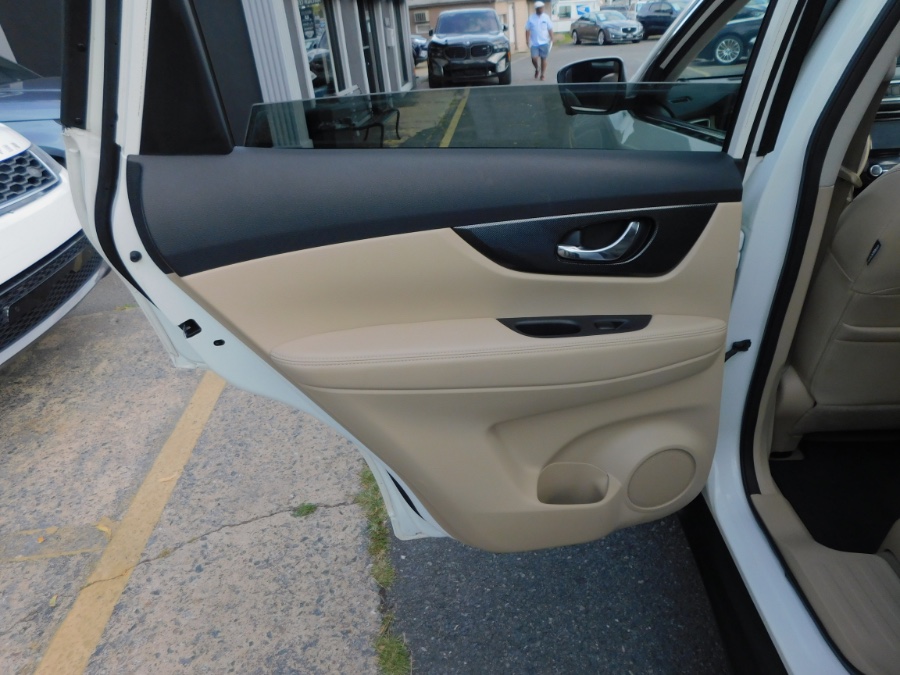 2015 Nissan Rogue AWD 4dr SL, available for sale in Lodi, New Jersey | Soliman Motors. Lodi, New Jersey 2015 Nissan Rogue AWD 4dr SL, available for sale in Lodi, New Jersey | Soliman Motors. Lodi, New Jersey