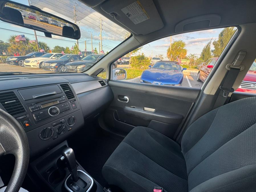 2011 Nissan Versa 5dr HB I4 Auto 1.8 S, available for sale in Orlando, Florida | Mickeys Driver Mart. Orlando, Florida 2011 Nissan Versa 5dr HB I4 Auto 1.8 S, available for sale in Orlando, Florida | Mickeys Driver Mart. Orlando, Florida