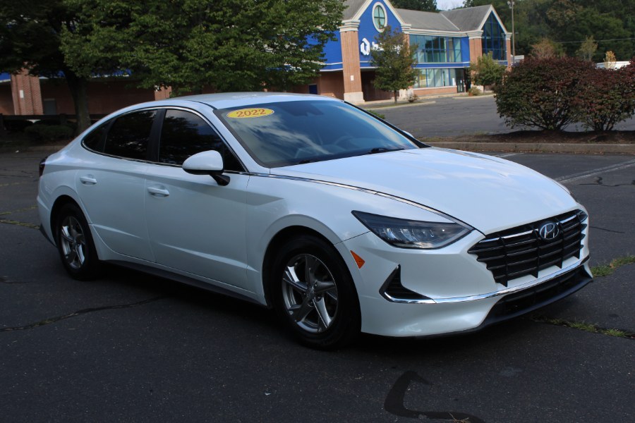 2022 Hyundai Sonata SE 2.5L *Ltd Avail*, available for sale in New Britain, Connecticut | Universal Motors LLC. New Britain, Connecticut 2022 Hyundai Sonata SE 2.5L *Ltd Avail*, available for sale in New Britain, Connecticut | Universal Motors LLC. New Britain, Connecticut