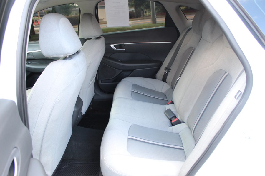 2022 Hyundai Sonata SE 2.5L *Ltd Avail*, available for sale in New Britain, Connecticut | Universal Motors LLC. New Britain, Connecticut 2022 Hyundai Sonata SE 2.5L *Ltd Avail*, available for sale in New Britain, Connecticut | Universal Motors LLC. New Britain, Connecticut