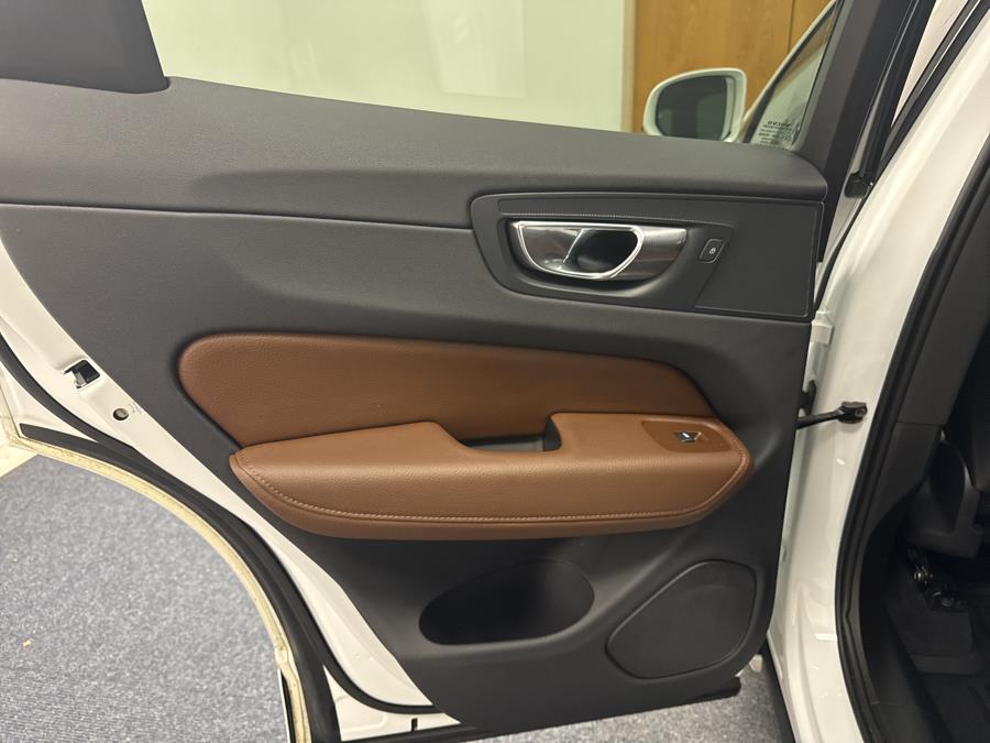 2018 Volvo XC60 T6 AWD Momentum, available for sale in Plainville, Connecticut | New England Auto Sales LLC. Plainville, Connecticut 2018 Volvo XC60 T6 AWD Momentum, available for sale in Plainville, Connecticut | New England Auto Sales LLC. Plainville, Connecticut