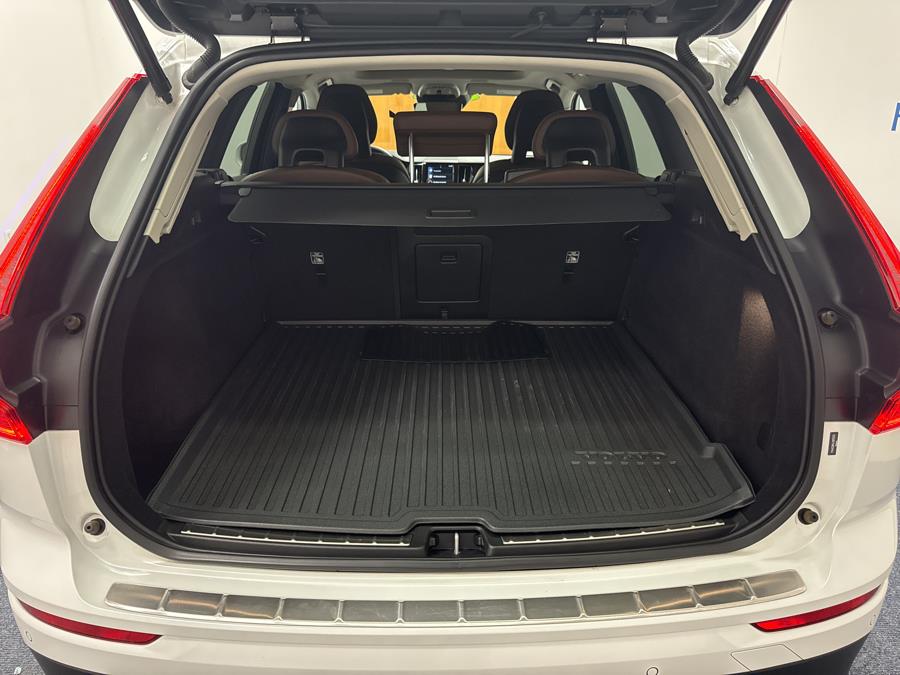 2018 Volvo XC60 T6 AWD Momentum, available for sale in Plainville, Connecticut | New England Auto Sales LLC. Plainville, Connecticut 2018 Volvo XC60 T6 AWD Momentum, available for sale in Plainville, Connecticut | New England Auto Sales LLC. Plainville, Connecticut