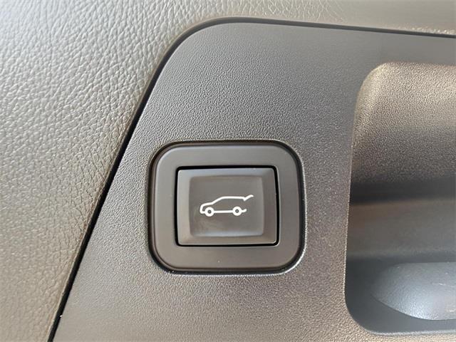 2017 Buick Envision Essence, available for sale in Stratford, Connecticut | Wiz Leasing Inc. Stratford, Connecticut 2017 Buick Envision Essence, available for sale in Stratford, Connecticut | Wiz Leasing Inc. Stratford, Connecticut