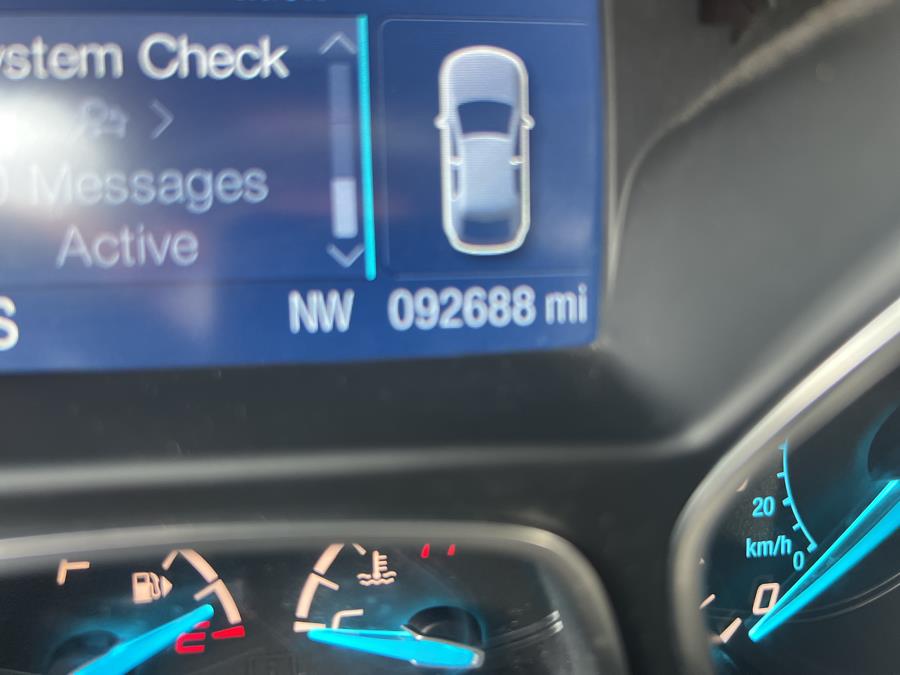 2015 Ford Escape FWD 4dr SE, available for sale in Stamford, Connecticut | Harbor View Auto Sales LLC. Stamford, Connecticut 2015 Ford Escape FWD 4dr SE, available for sale in Stamford, Connecticut | Harbor View Auto Sales LLC. Stamford, Connecticut
