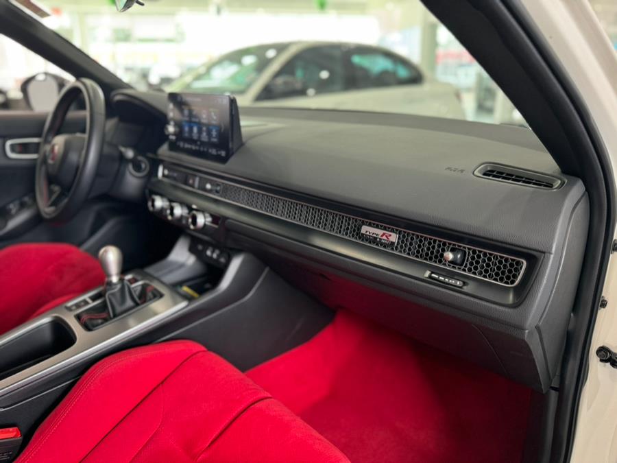 2025 Honda Civic Type R Manual, available for sale in Franklin Square, New York | Luxury Motor Club. Franklin Square, New York 2025 Honda Civic Type R Manual, available for sale in Franklin Square, New York | Luxury Motor Club. Franklin Square, New York