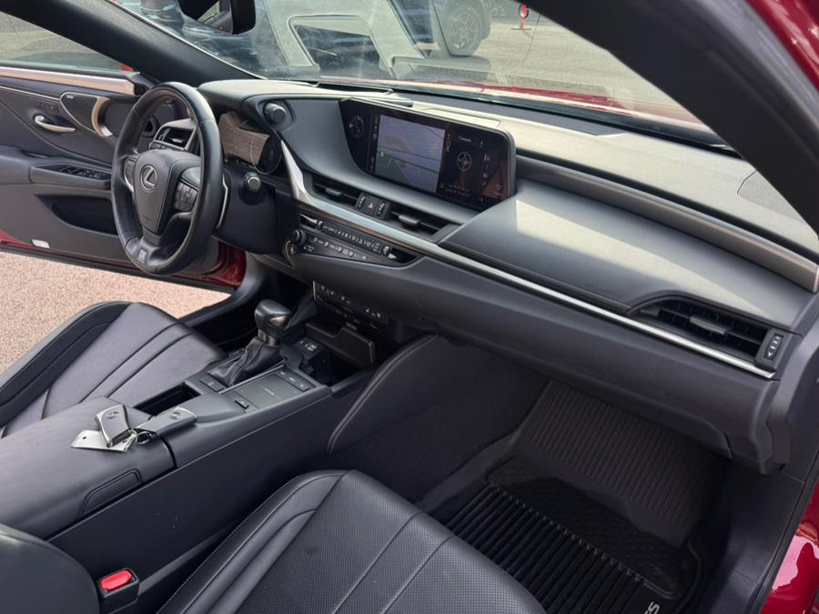 2019 Lexus ES ES 350 F SPORT FWD, available for sale in Berlin, Connecticut | Tru Auto Mall. Berlin, Connecticut 2019 Lexus ES ES 350 F SPORT FWD, available for sale in Berlin, Connecticut | Tru Auto Mall. Berlin, Connecticut
