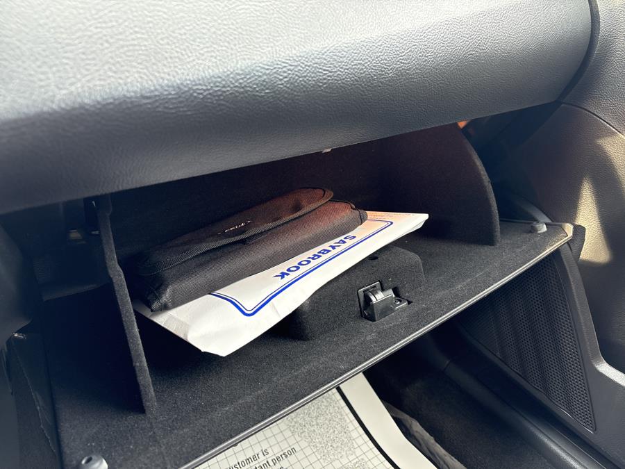 2015 Ford Taurus 4dr Sdn SEL FWD, available for sale in Old Saybrook, Connecticut | Saybrook Auto Barn. Old Saybrook, Connecticut 2015 Ford Taurus 4dr Sdn SEL FWD, available for sale in Old Saybrook, Connecticut | Saybrook Auto Barn. Old Saybrook, Connecticut
