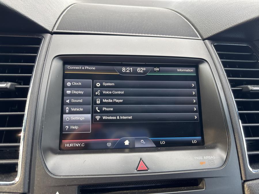 2015 Ford Taurus 4dr Sdn SEL FWD, available for sale in Old Saybrook, Connecticut | Saybrook Auto Barn. Old Saybrook, Connecticut 2015 Ford Taurus 4dr Sdn SEL FWD, available for sale in Old Saybrook, Connecticut | Saybrook Auto Barn. Old Saybrook, Connecticut