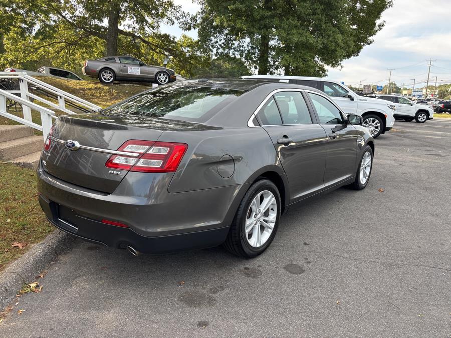 2015 Ford Taurus 4dr Sdn SEL FWD, available for sale in Old Saybrook, Connecticut | Saybrook Auto Barn. Old Saybrook, Connecticut 2015 Ford Taurus 4dr Sdn SEL FWD, available for sale in Old Saybrook, Connecticut | Saybrook Auto Barn. Old Saybrook, Connecticut