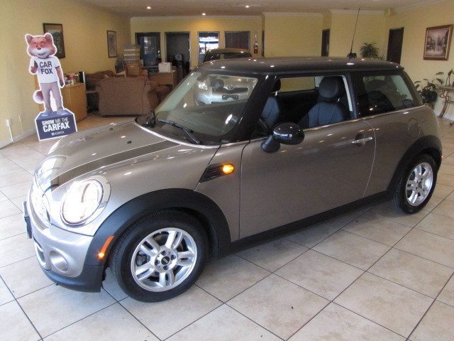 2013 MINI Cooper Hardtop 2dr Cpe, available for sale in Placentia, California | Auto Network Group Inc. Placentia, California 2013 MINI Cooper Hardtop 2dr Cpe, available for sale in Placentia, California | Auto Network Group Inc. Placentia, California