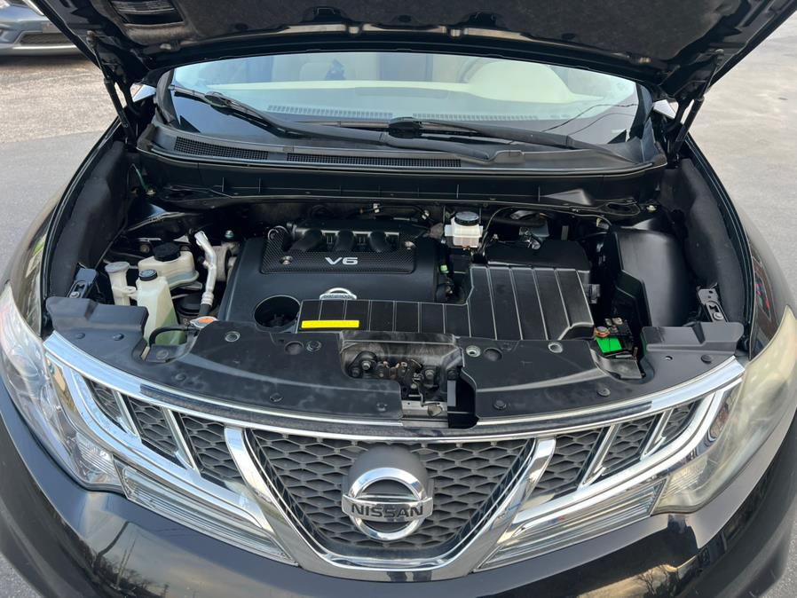 2013 Nissan Murano AWD 4dr SV, available for sale in Swansea, Massachusetts | Gas On The Run. Swansea, Massachusetts 2013 Nissan Murano AWD 4dr SV, available for sale in Swansea, Massachusetts | Gas On The Run. Swansea, Massachusetts