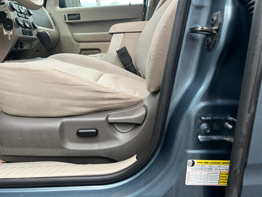 2011 Ford Escape 4WD 4dr XLT, available for sale in Swansea, Massachusetts | Gas On The Run. Swansea, Massachusetts 2011 Ford Escape 4WD 4dr XLT, available for sale in Swansea, Massachusetts | Gas On The Run. Swansea, Massachusetts